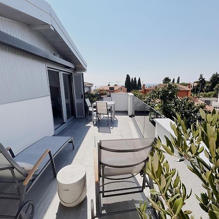 Sunny House Apartment Zambratija  Ngoại thất bức ảnh