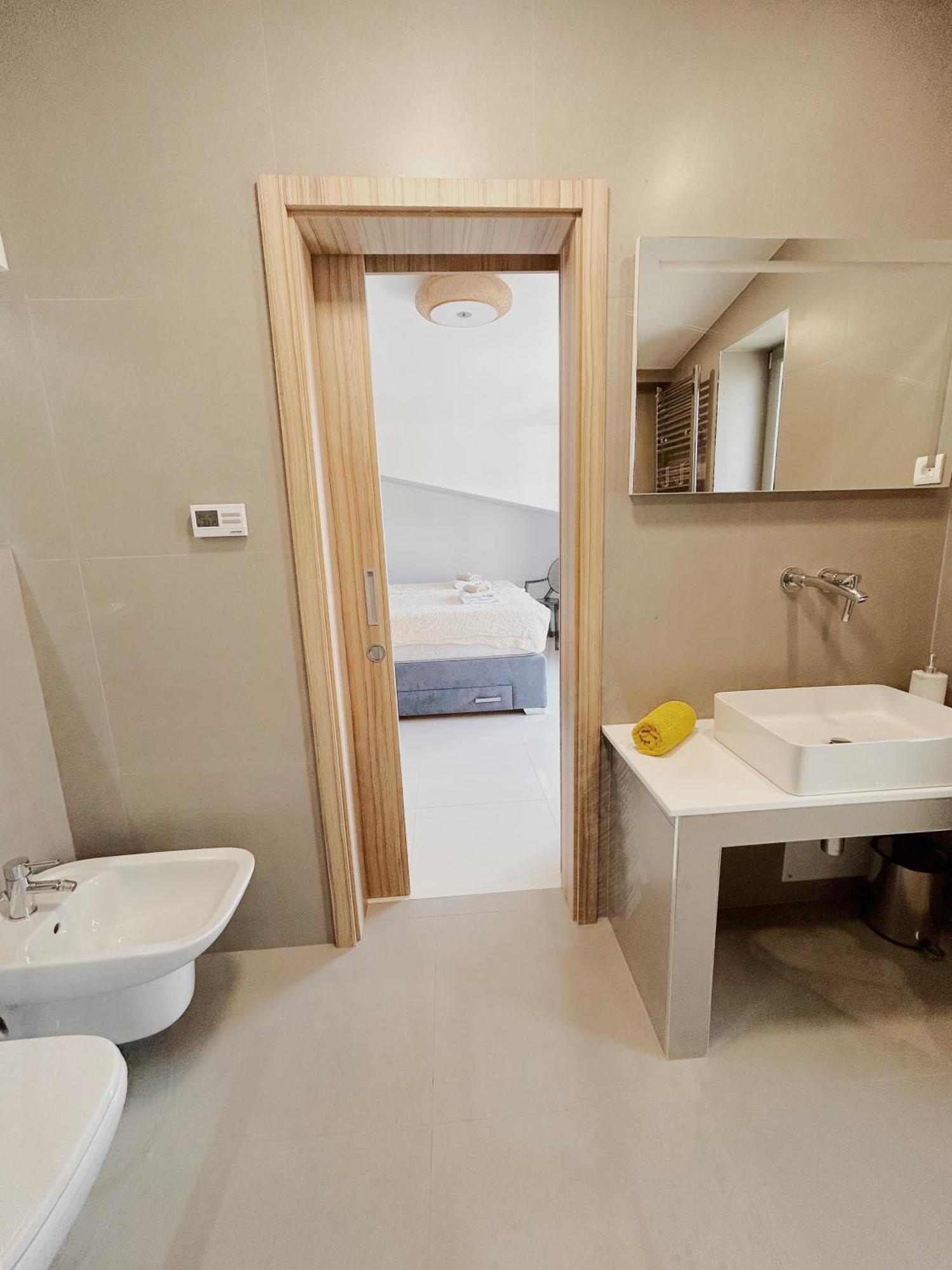 Sunny House Apartment Zambratija  Ngoại thất bức ảnh