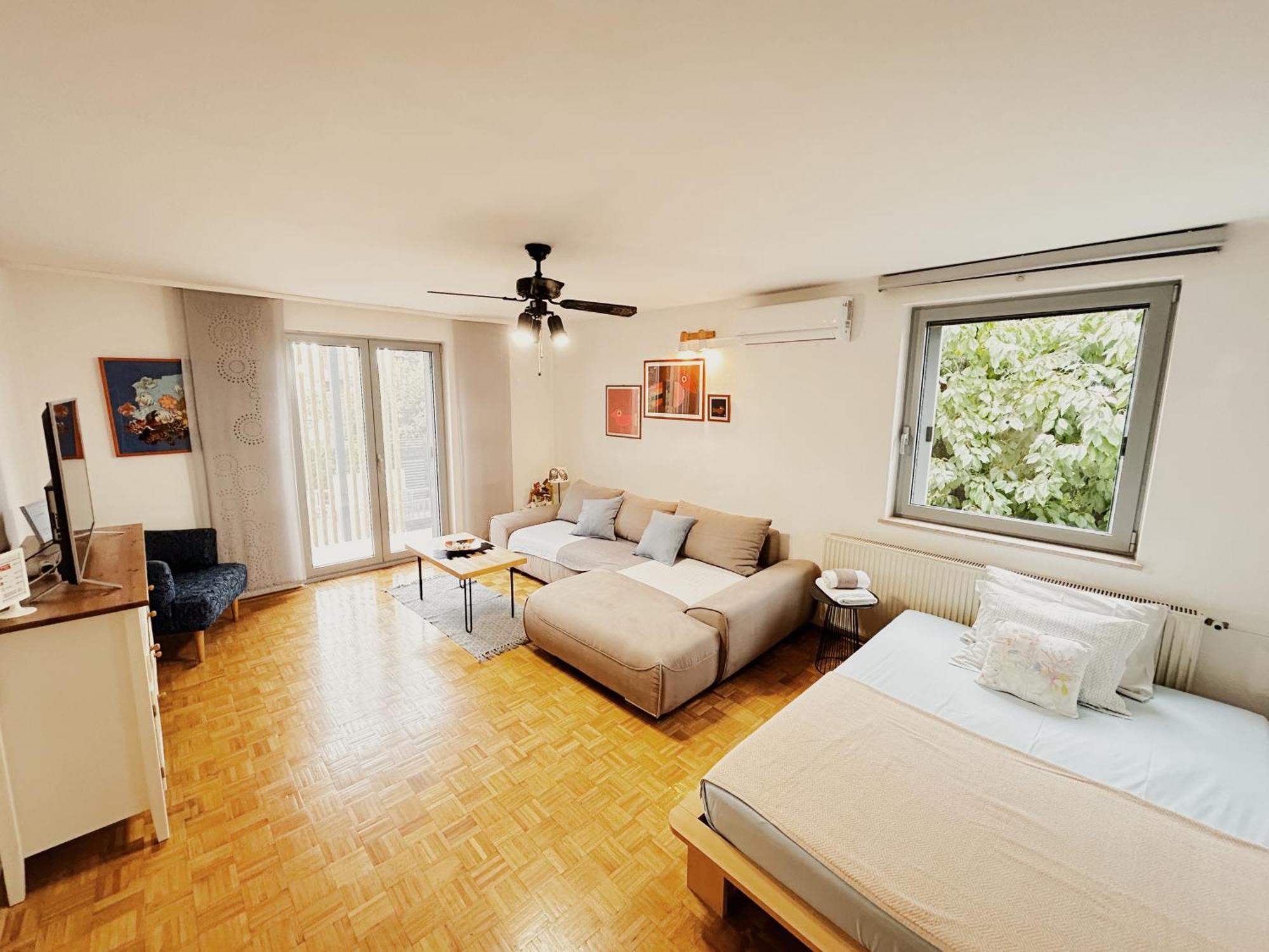 Sunny House Apartment Zambratija  Ngoại thất bức ảnh