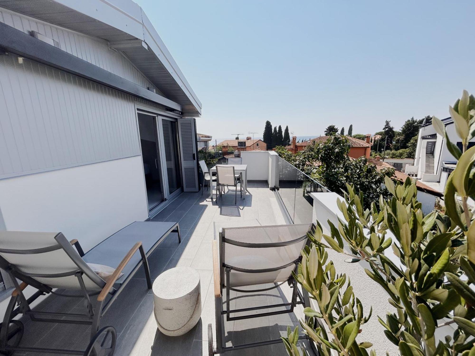 Sunny House Apartment Zambratija  Ngoại thất bức ảnh